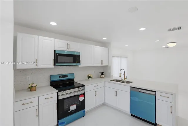 $675,000 | 13209 Northwest 12th Court, Sunrise, FL 33323