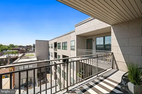 $280,000 | 3201 St Paul Street, Unit 424, Baltimore, MD 21218