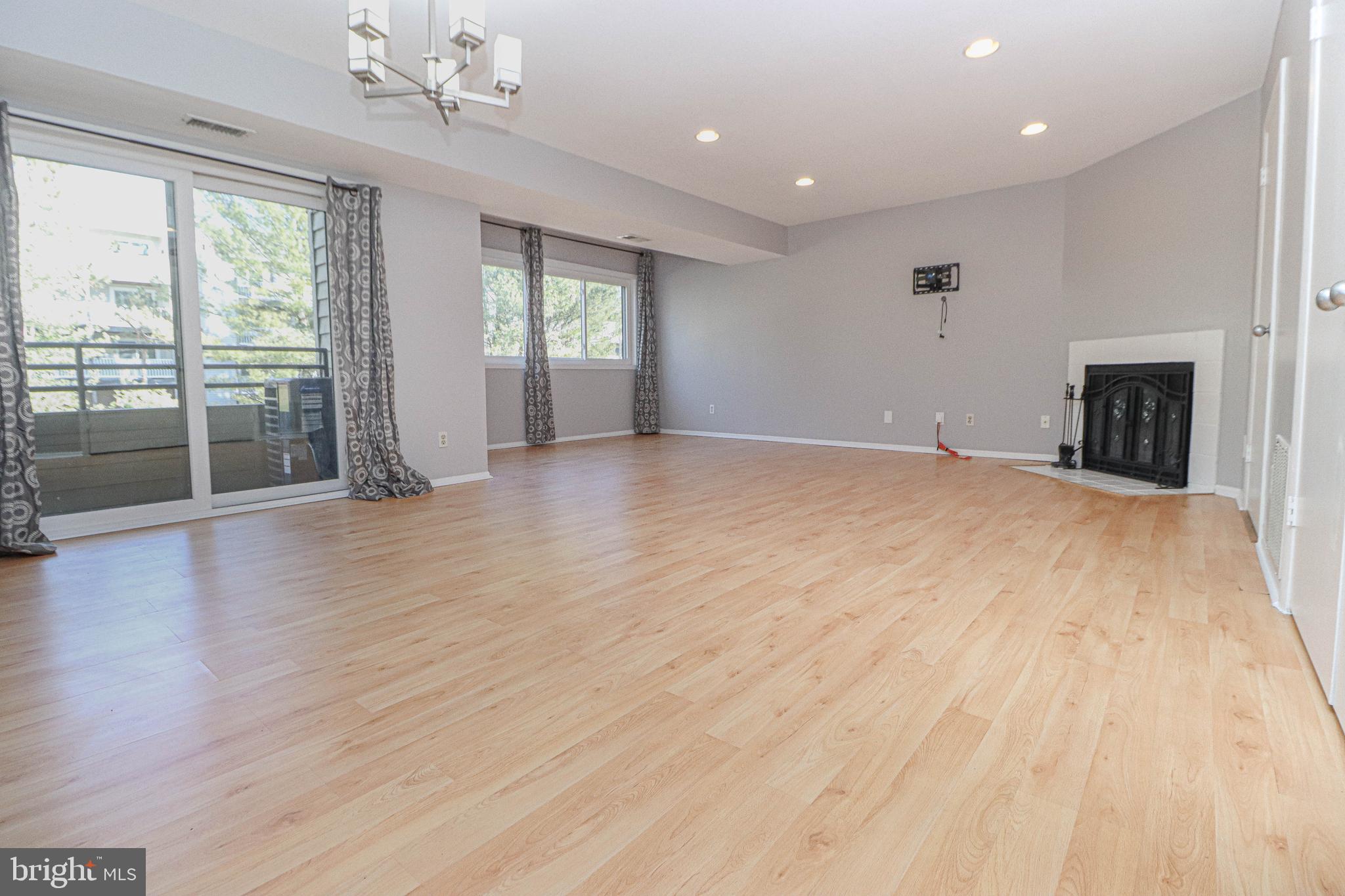 6909 Jones View Drive, Unit 3D Baltimore, MD 21209 - Photo 14 of 37