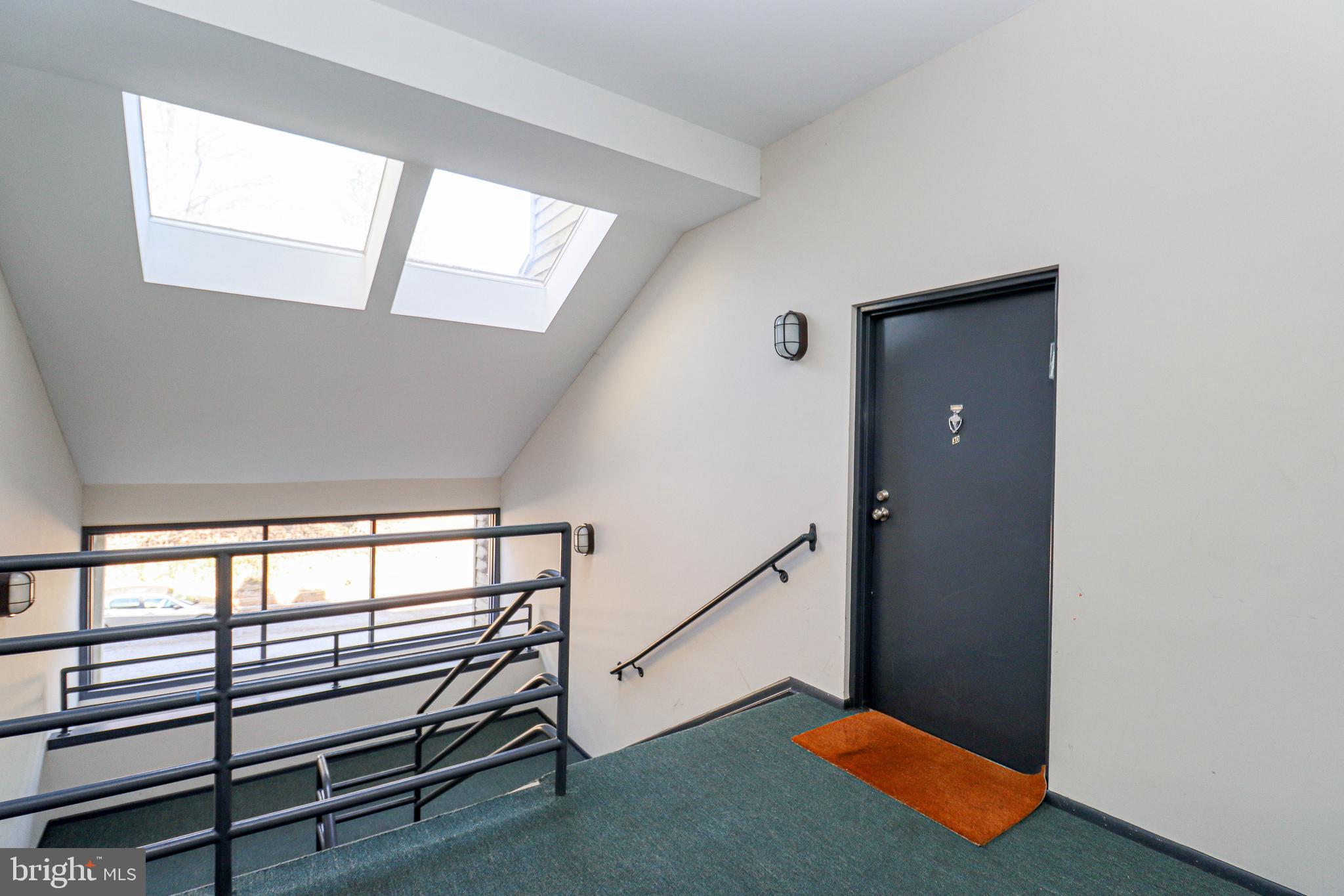 6909 Jones View Drive, Unit 3D Baltimore, MD 21209 - Photo 3 of 37