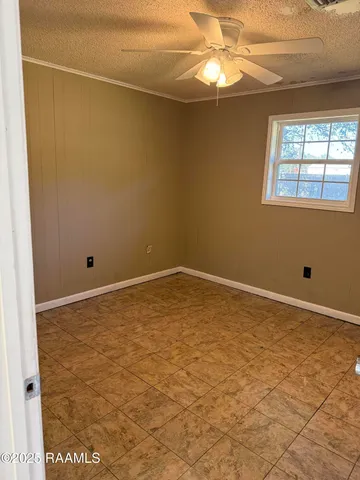 $1,000 | 2606 Brenda Drive, New Iberia, LA 70560