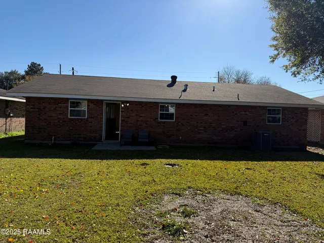 $1,000 | 2606 Brenda Drive, New Iberia, LA 70560