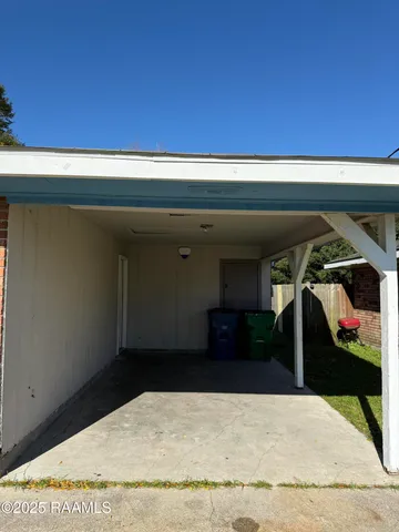 $1,000 | 2606 Brenda Drive, New Iberia, LA 70560