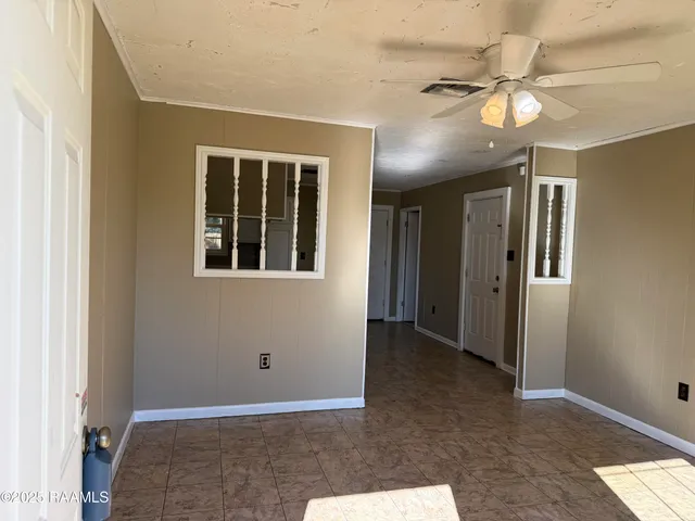 $1,000 | 2606 Brenda Drive, New Iberia, LA 70560