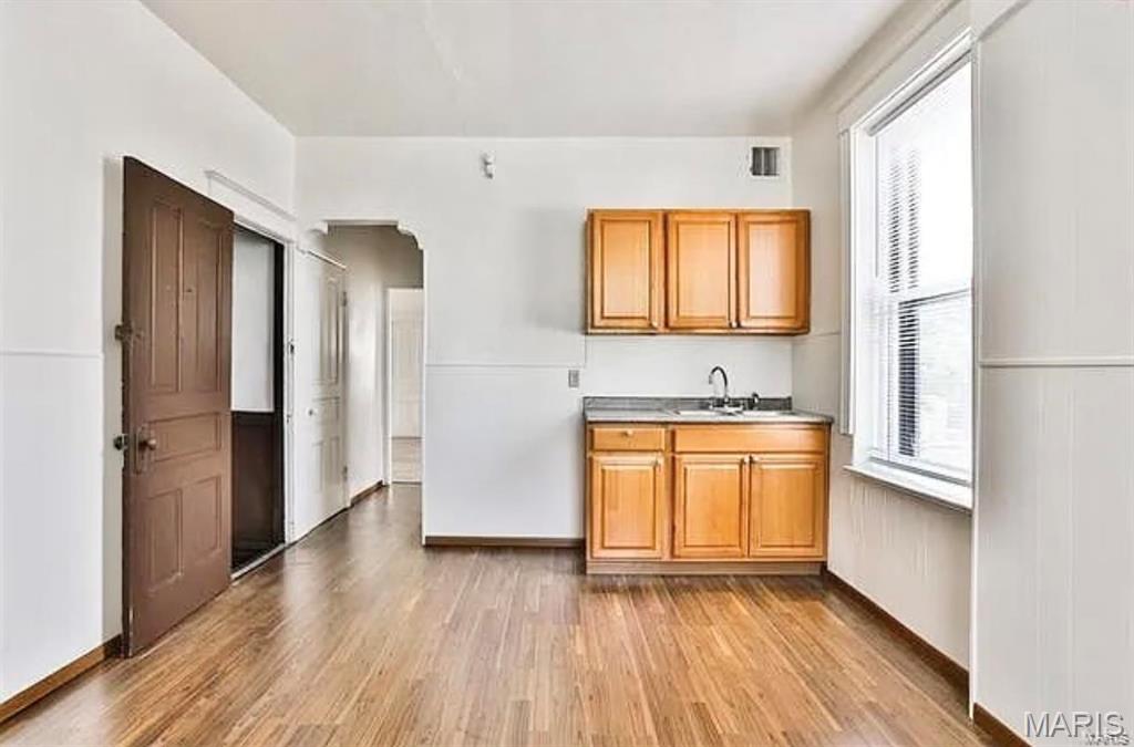 549 Bates Street St. Louis, MO 63111 - Photo 20 of 26