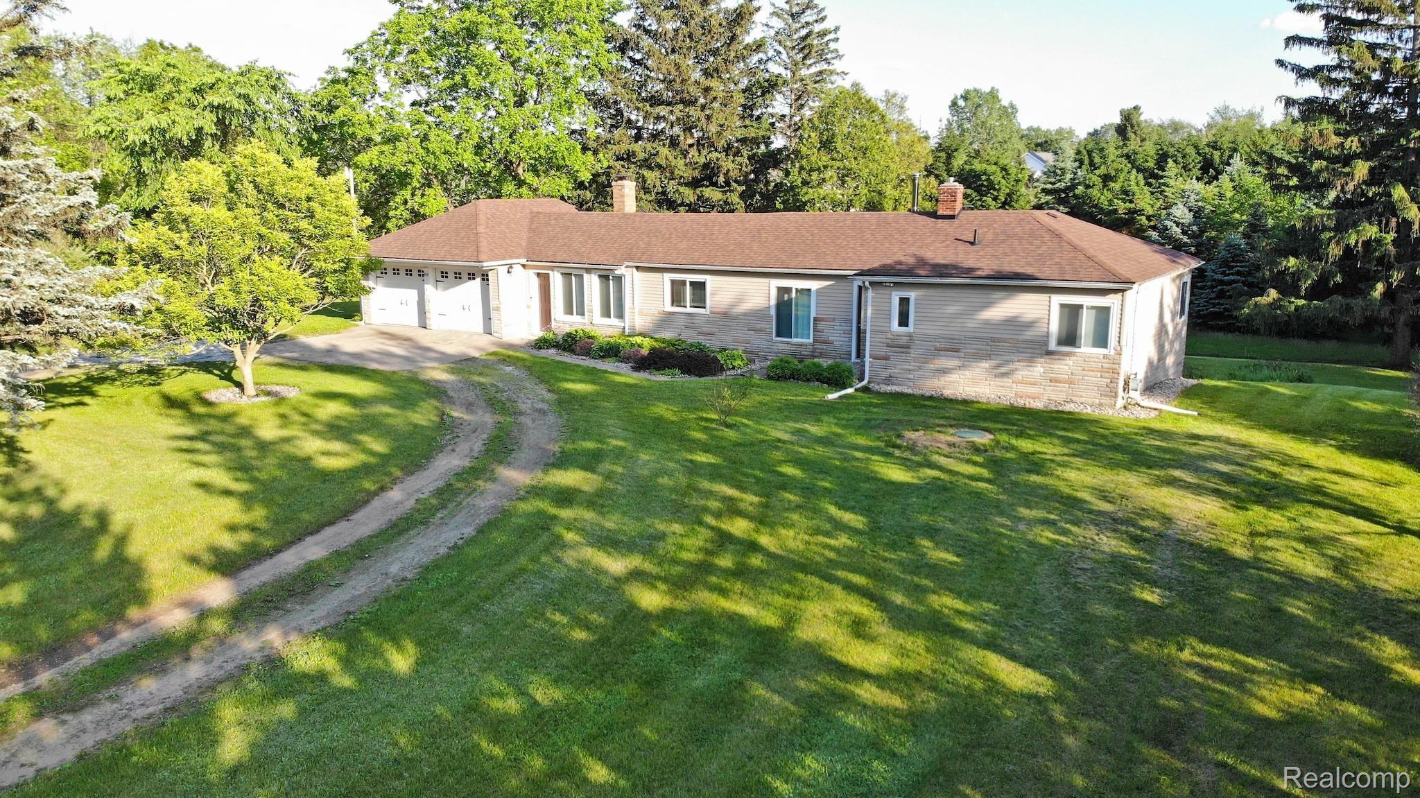 8340 East Baldwin Road Goodrich, MI 48438 - Photo 2 of 57 Aerial of Front