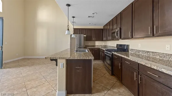 $2,100 | 7565 Norman Rockwell Lane, Unit 202, Las Vegas, NV 89143