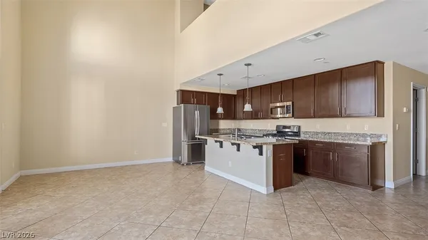 $2,100 | 7565 Norman Rockwell Lane, Unit 202, Las Vegas, NV 89143