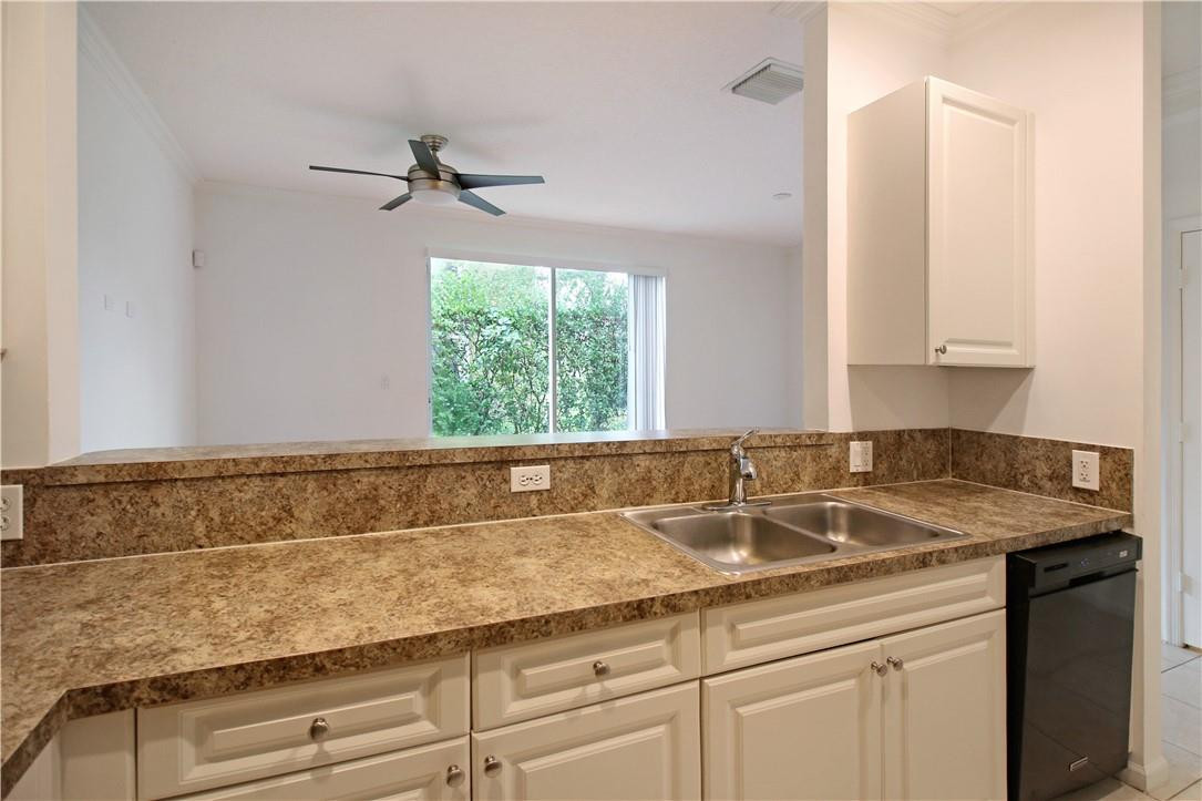 2565 Riverside Drive, Unit 2565 Coral Springs, FL 33065 - Photo 2 of 23 Photo 2
