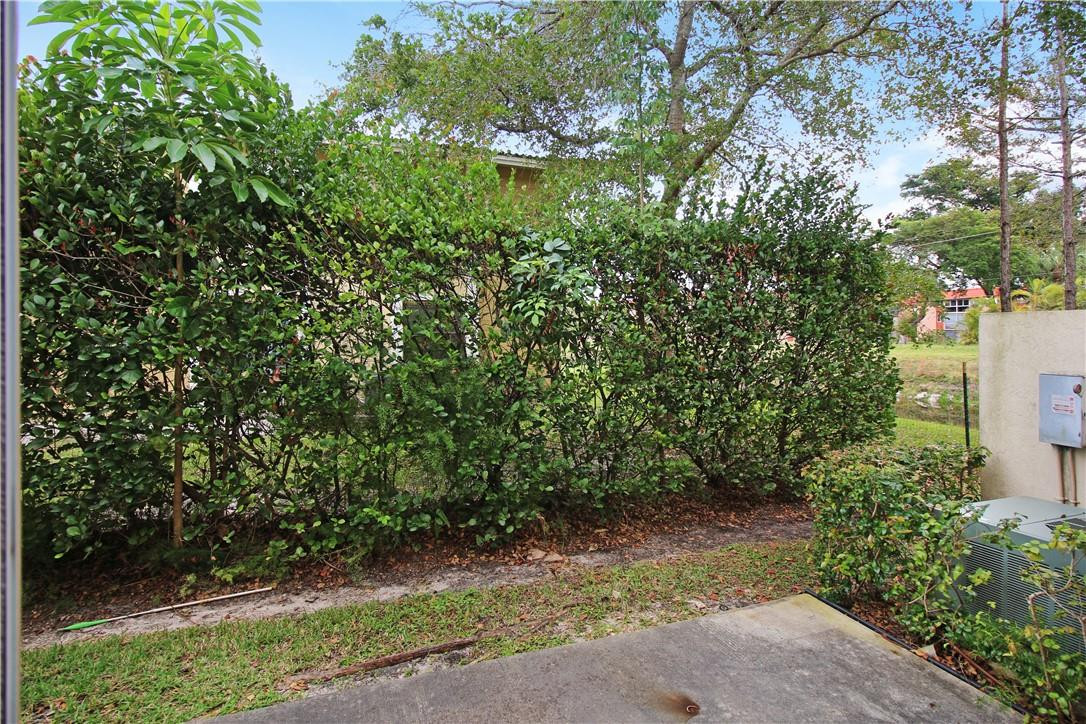2565 Riverside Drive, Unit 2565 Coral Springs, FL 33065 - Photo 21 of 23 Photo 21