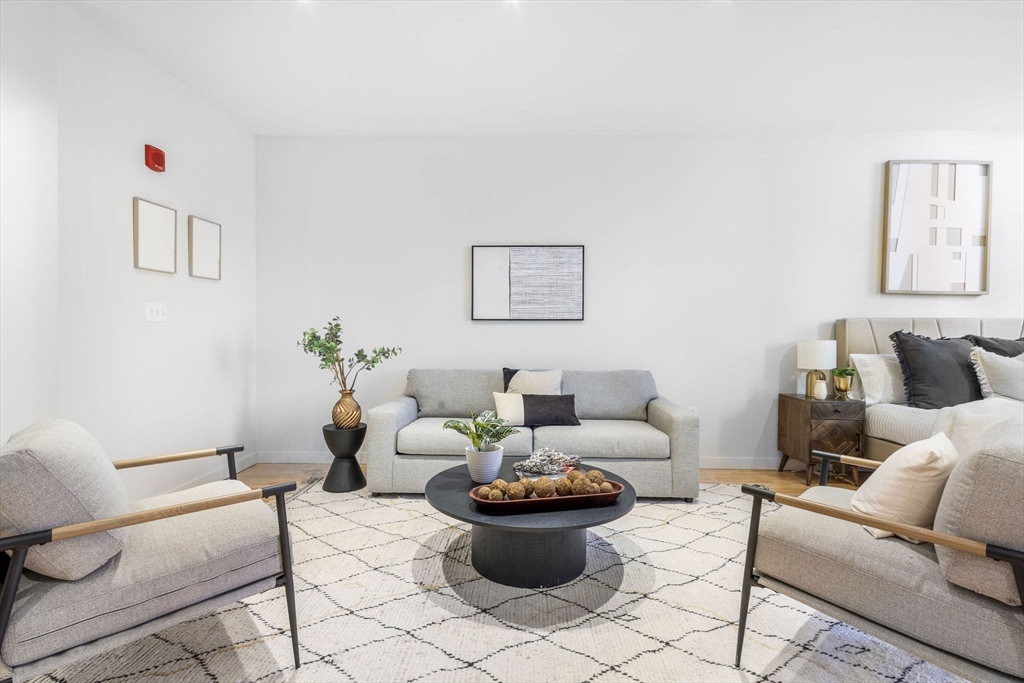 346 Congress Street, Unit 412 Boston, MA 02210 - Photo 11 of 33