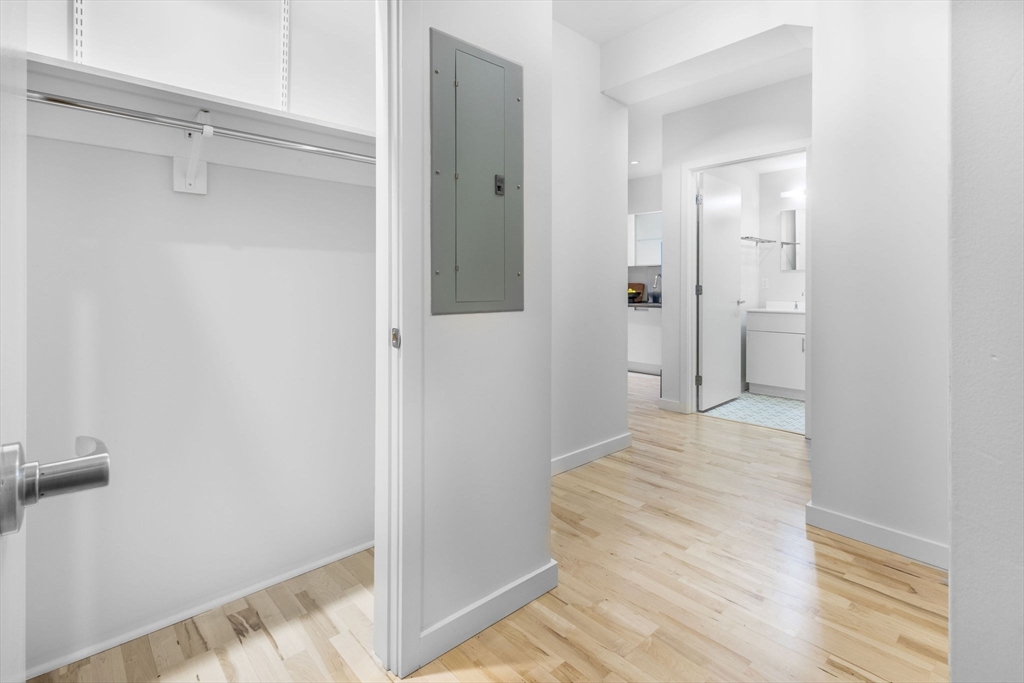 346 Congress Street, Unit 412 Boston, MA 02210 - Photo 17 of 33