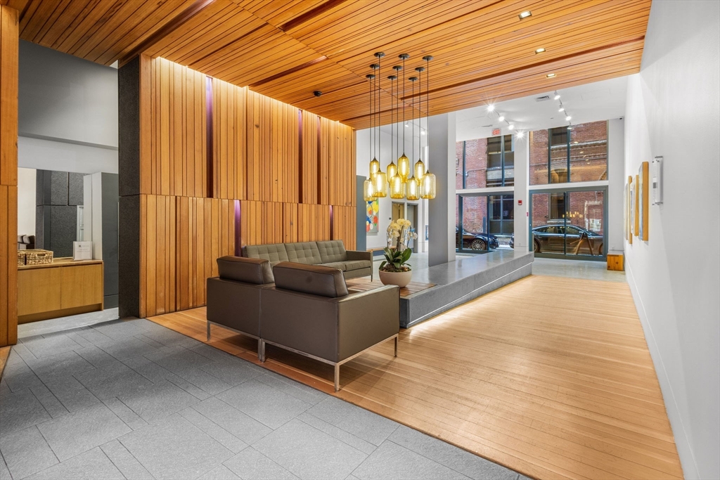 346 Congress Street, Unit 412 Boston, MA 02210 - Photo 20 of 33