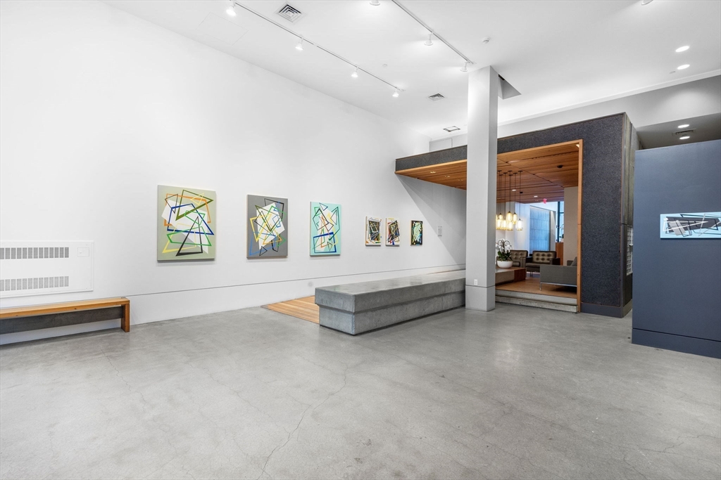 346 Congress Street, Unit 412 Boston, MA 02210 - Photo 23 of 33