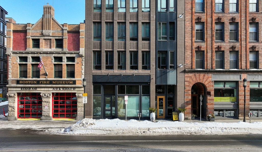 346 Congress Street, Unit 412 Boston, MA 02210 - Photo 26 of 33