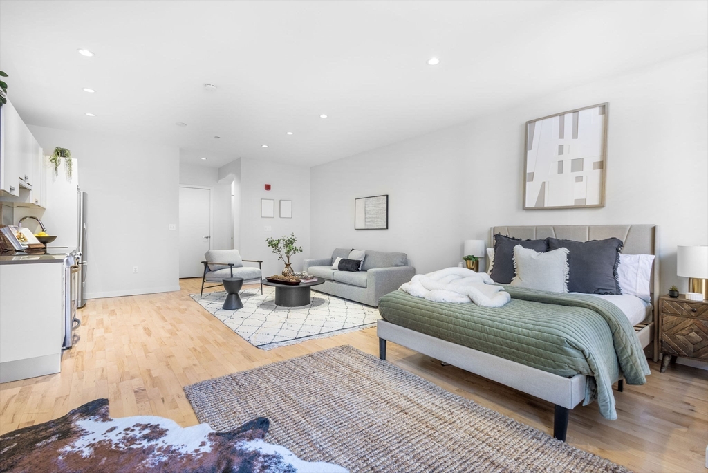 346 Congress Street, Unit 412 Boston, MA 02210 - Photo 5 of 33