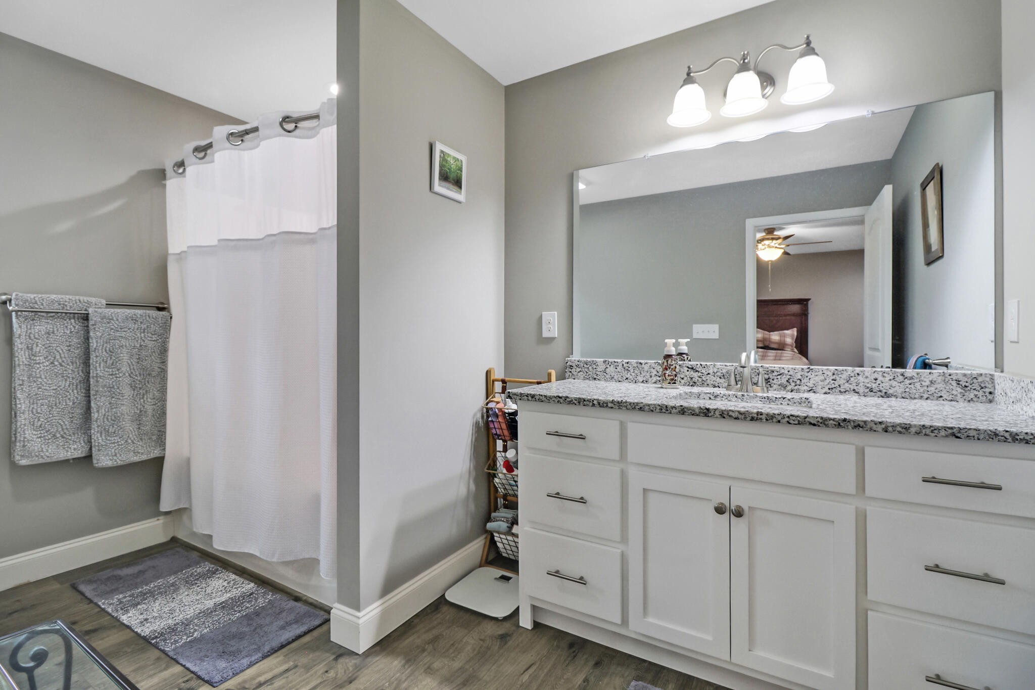 1095 Fugate Road Evensville, TN 37332 - Photo 13 of 50 a bathroom with a double vanity sink and a mirror