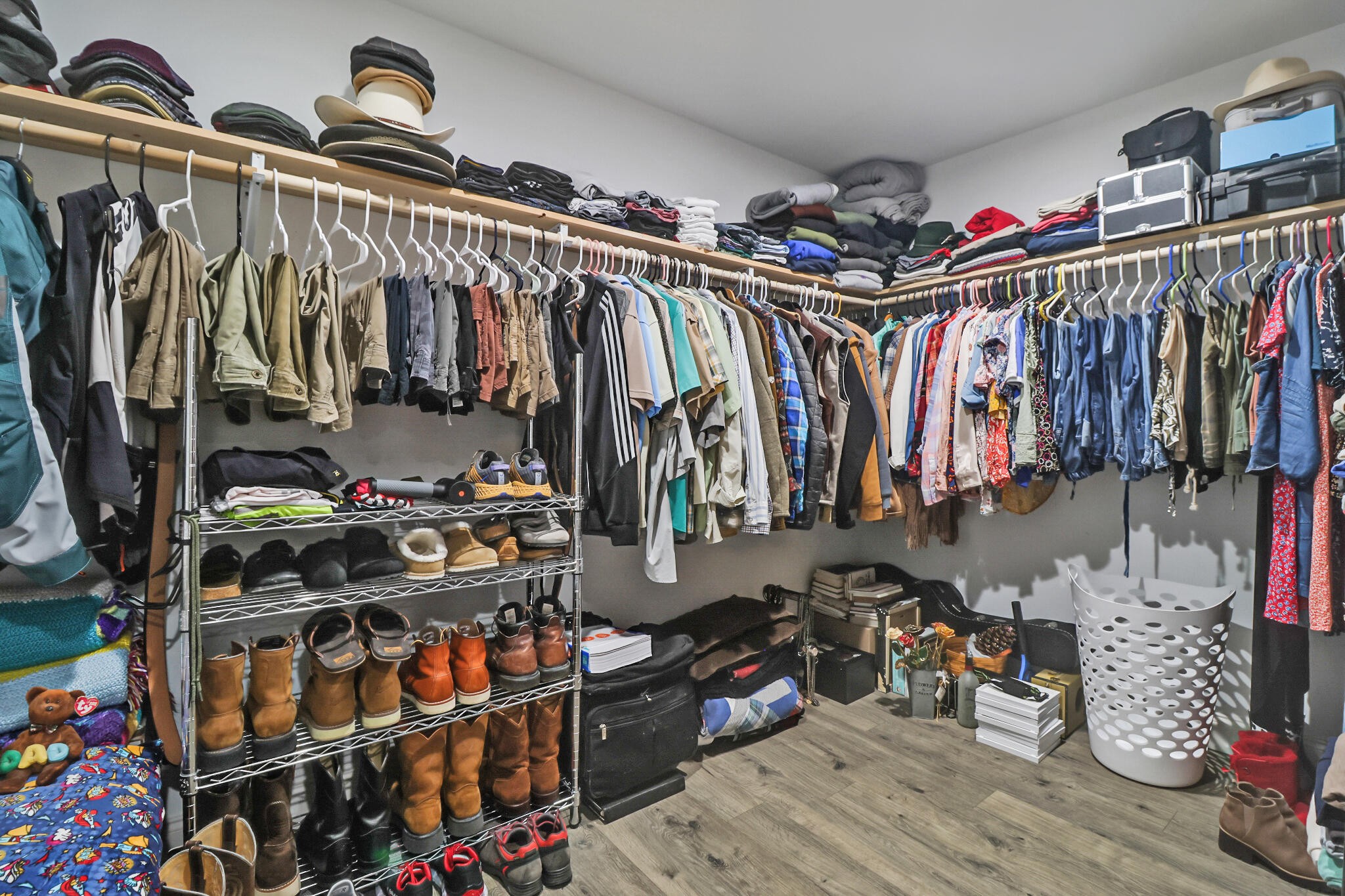 1095 Fugate Road Evensville, TN 37332 - Photo 14 of 50 a view of walk in closet with clothes and shoes