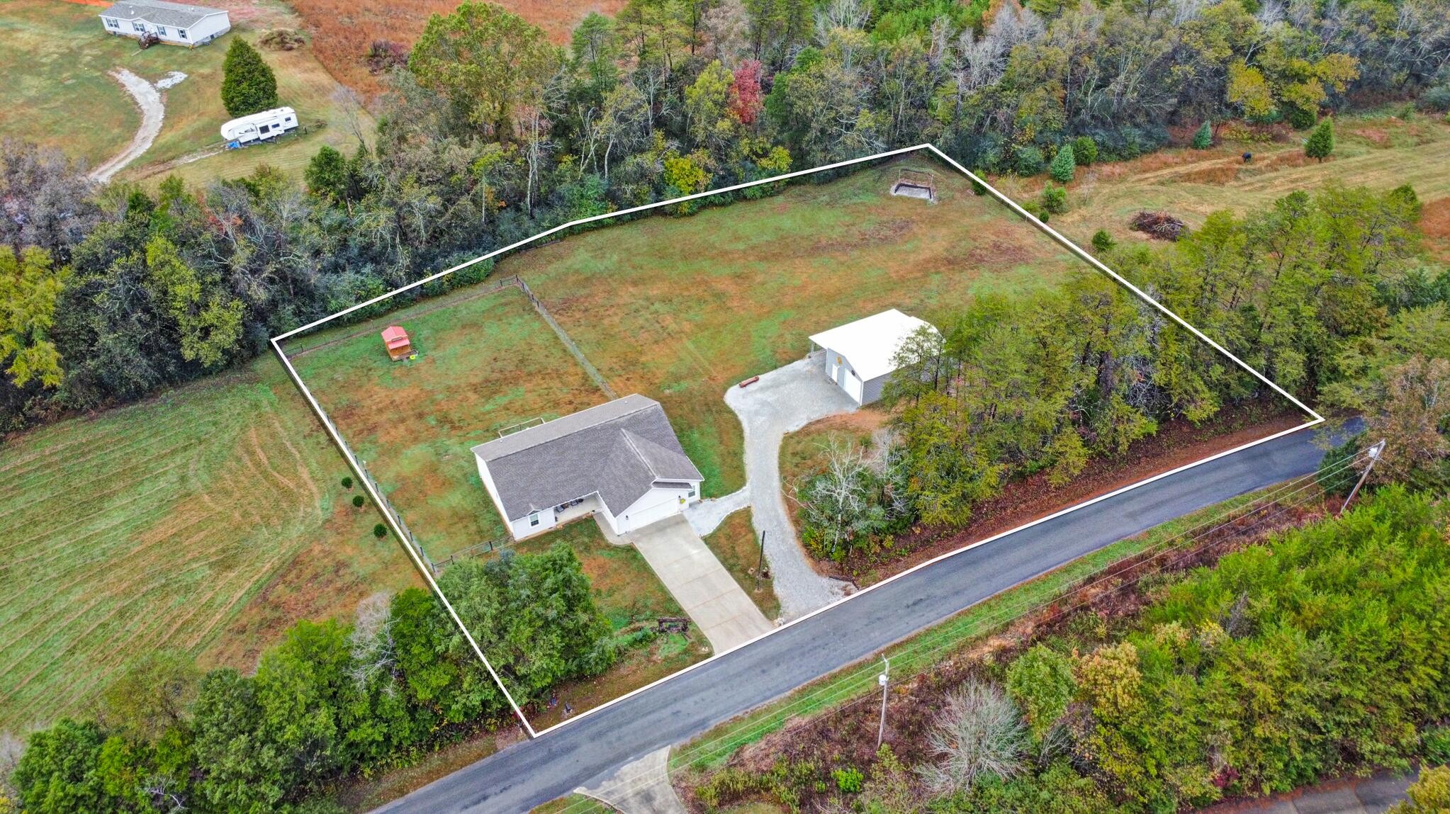 1095 Fugate Road Evensville, TN 37332 - Photo 24 of 50 a view of a tennis court