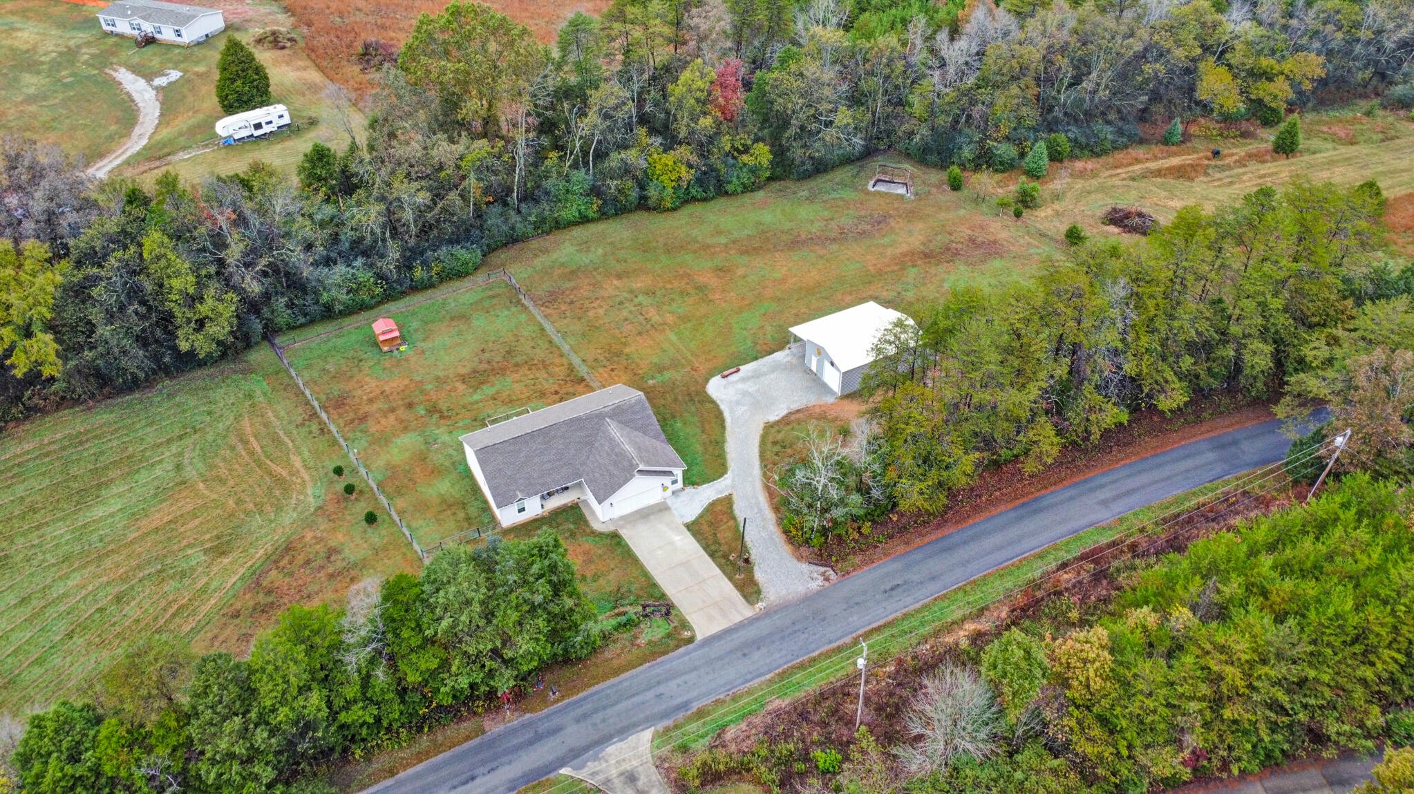 1095 Fugate Road Evensville, TN 37332 - Photo 25 of 50 an aerial view of a house