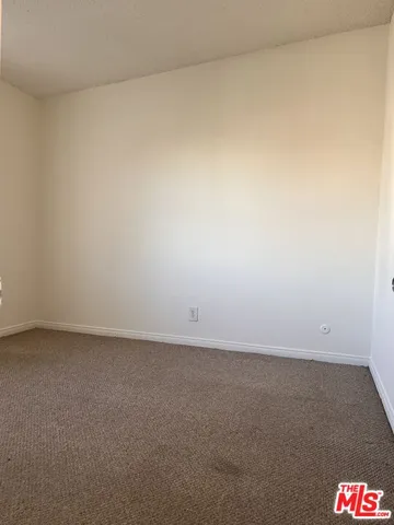 $1,550 | 14435 Tiara Street, Van Nuys, CA 91401