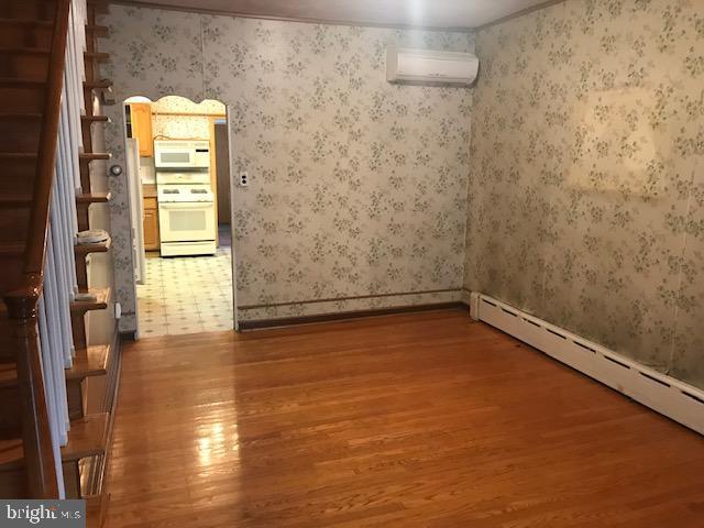 106 Ripka Street Philadelphia, PA 19127 - Photo 7 of 27