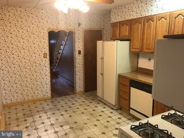 106 Ripka Street Philadelphia, PA 19127 - Photo 10 of 27