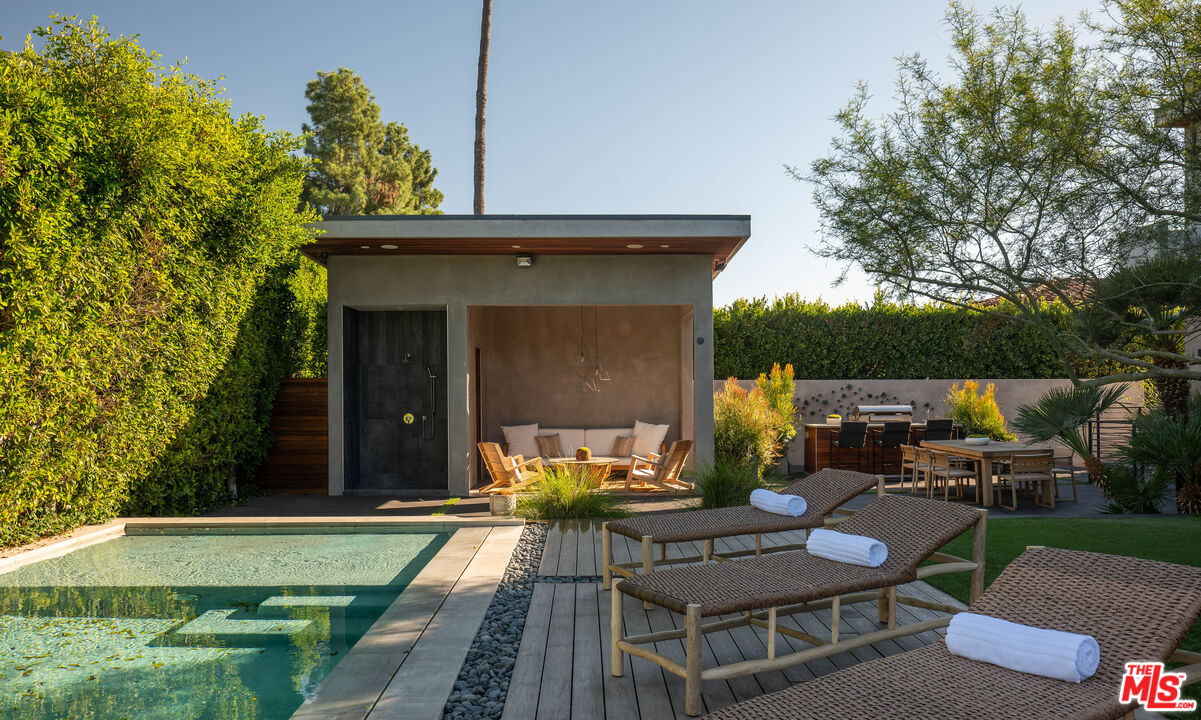 1632 Stradella Road Los Angeles, CA 90077 - Photo 19 of 22