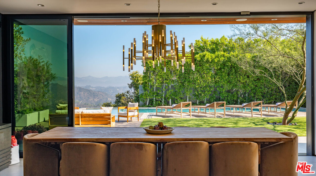 1632 Stradella Road Los Angeles, CA 90077 - Photo 6 of 22