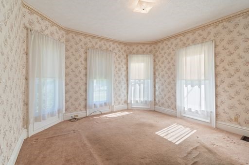 18 High Street Manchester, NY 14548 - Photo 3 of 41