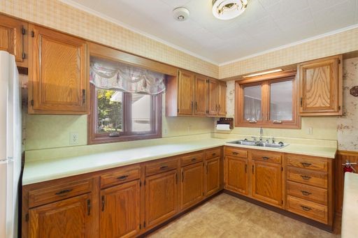 18 High Street Manchester, NY 14548 - Photo 10 of 41