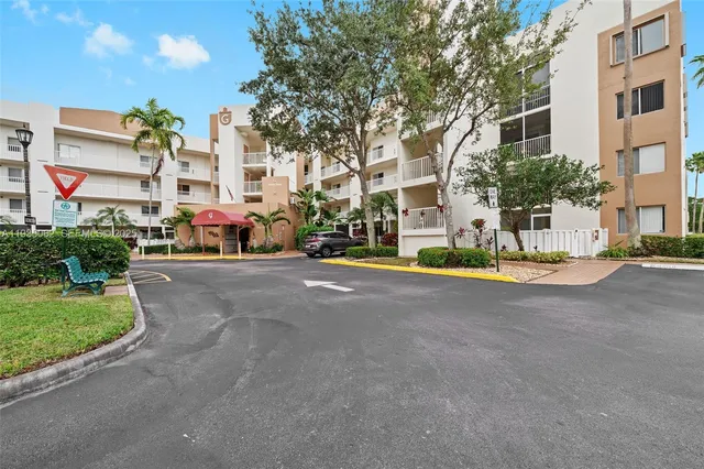 $245,000 | 7780 Trent Drive, Unit 307, Tamarac, FL 33321