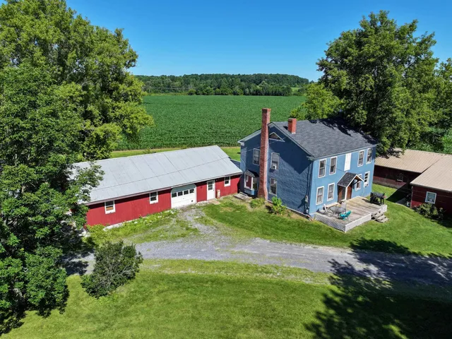 $389,000 | 118 3 Mile Bridge Road, Middlebury, VT 05753