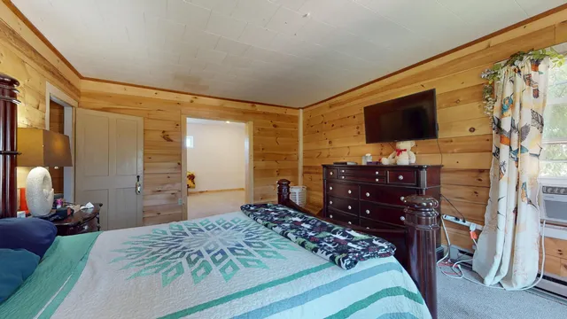 $389,000 | 118 3 Mile Bridge Road, Middlebury, VT 05753