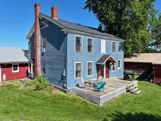 $389,000 | 118 3 Mile Bridge Road, Middlebury, VT 05753