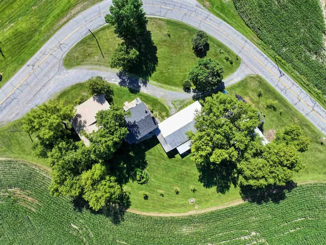 $389,000 | 118 3 Mile Bridge Road, Middlebury, VT 05753