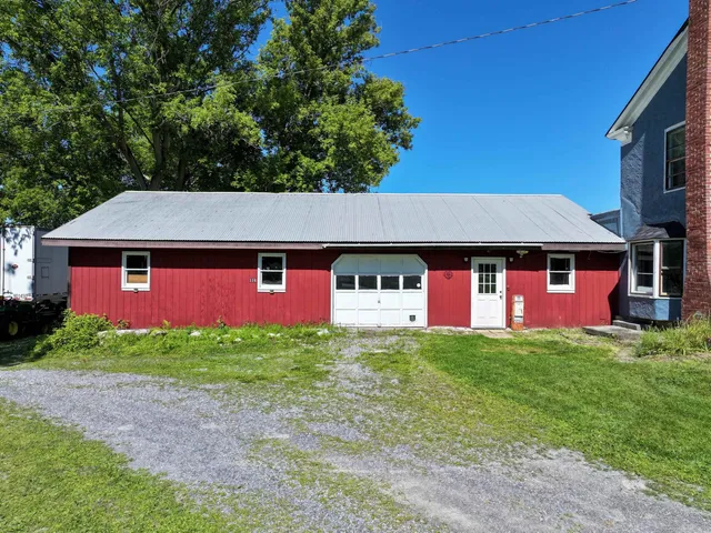 $389,000 | 118 3 Mile Bridge Road, Middlebury, VT 05753