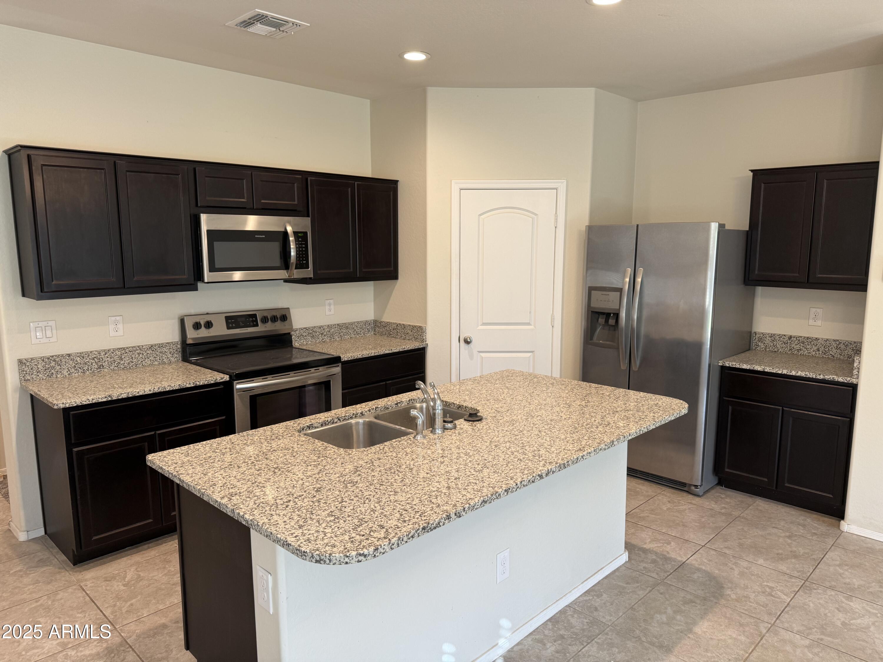 4729 East Chromium Road San Tan Valley, AZ 85143 - Photo 2 of 16 IMG_2001