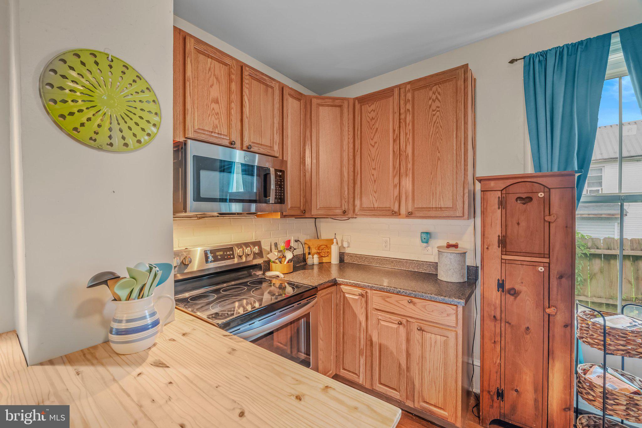 719 South Raleigh Street Martinsburg, WV 25401 - Photo 15 of 45 Kitchen
