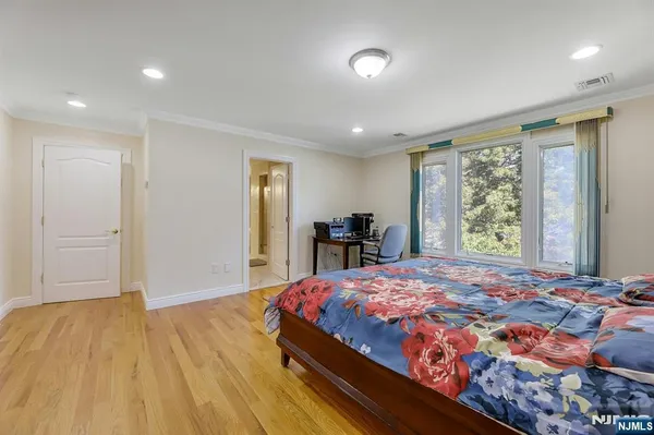 $1,350,000 | 627 Concord Street, New Milford, NJ 07646