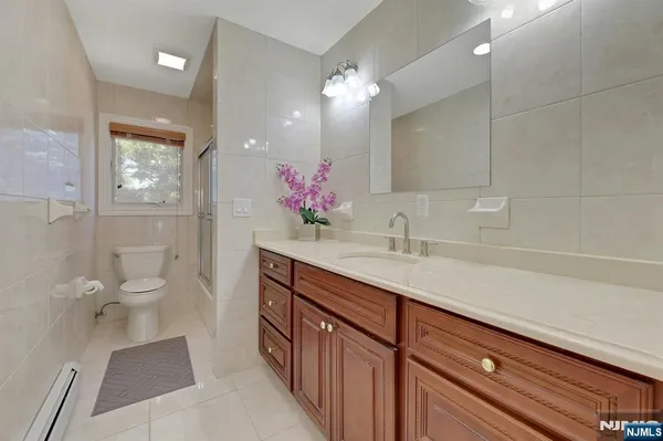 $1,350,000 | 627 Concord Street, New Milford, NJ 07646