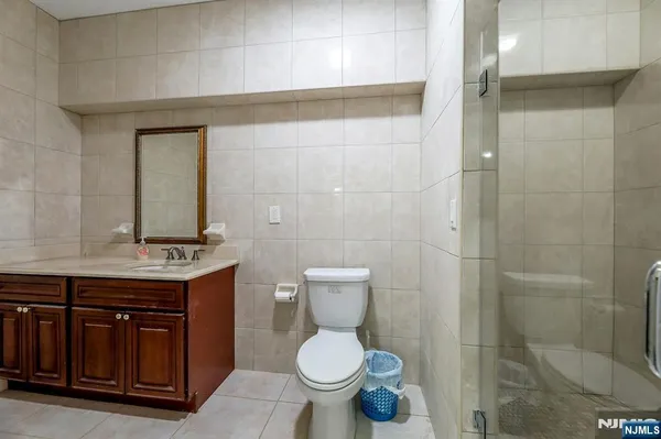 $1,350,000 | 627 Concord Street, New Milford, NJ 07646