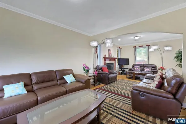 $1,350,000 | 627 Concord Street, New Milford, NJ 07646