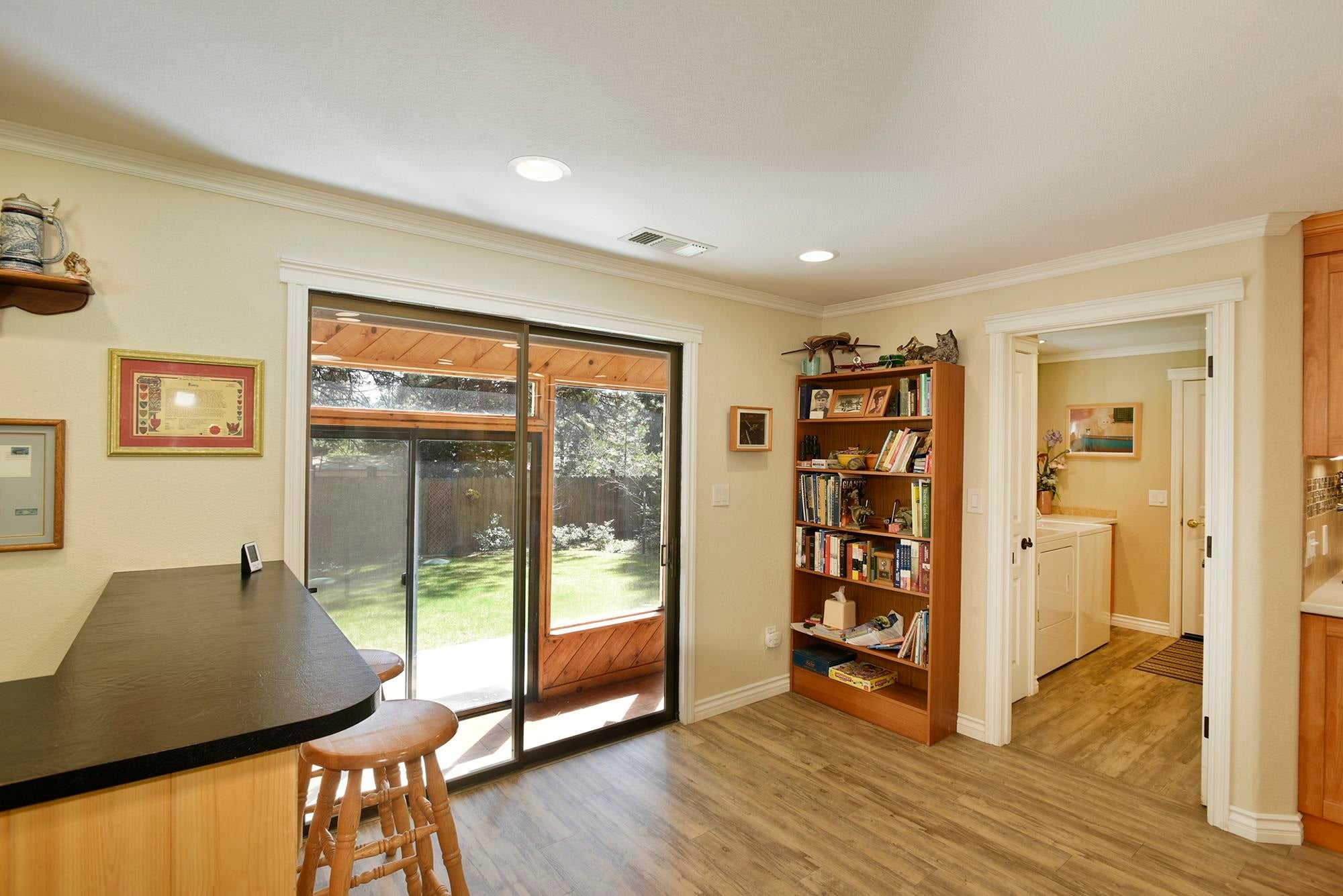 2730 South Old Stage Road Mount Shasta, CA 96067 - Photo 11 of 24 Gallery Image 11