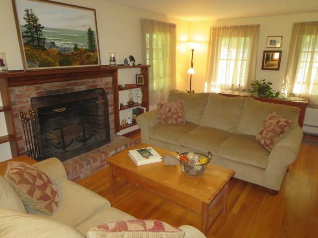 6 Oak Ridge Road Cumberland, ME 04021 - Photo 16 of 33 Photo