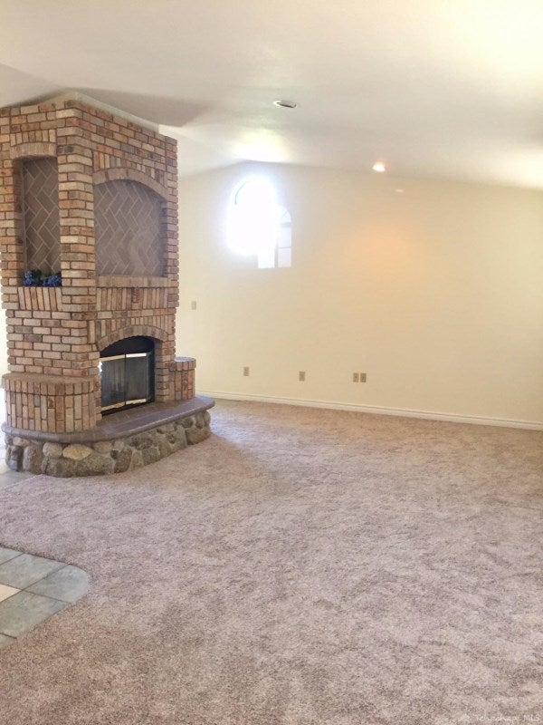 21701 Ripple Lane Tehachapi, CA 93561 - Photo 8 of 33 LIVING ROOM WITH DOUBLE SIDED FIREPLACE