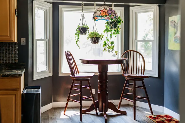 $384,900 | 1521 West 4th Street, Hobart, IN 46342