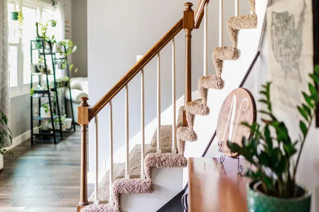 $384,900 | 1521 West 4th Street, Hobart, IN 46342