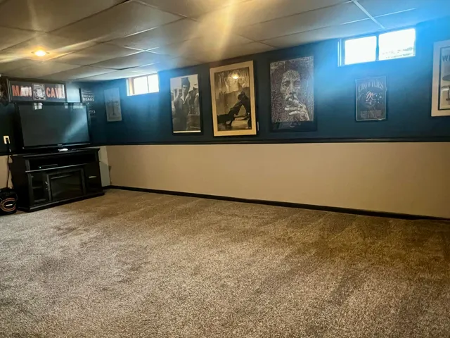 $384,900 | 1521 West 4th Street, Hobart, IN 46342