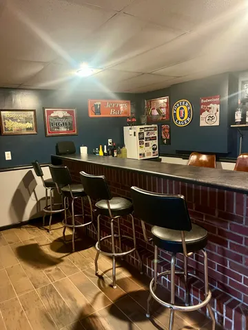 $384,900 | 1521 West 4th Street, Hobart, IN 46342